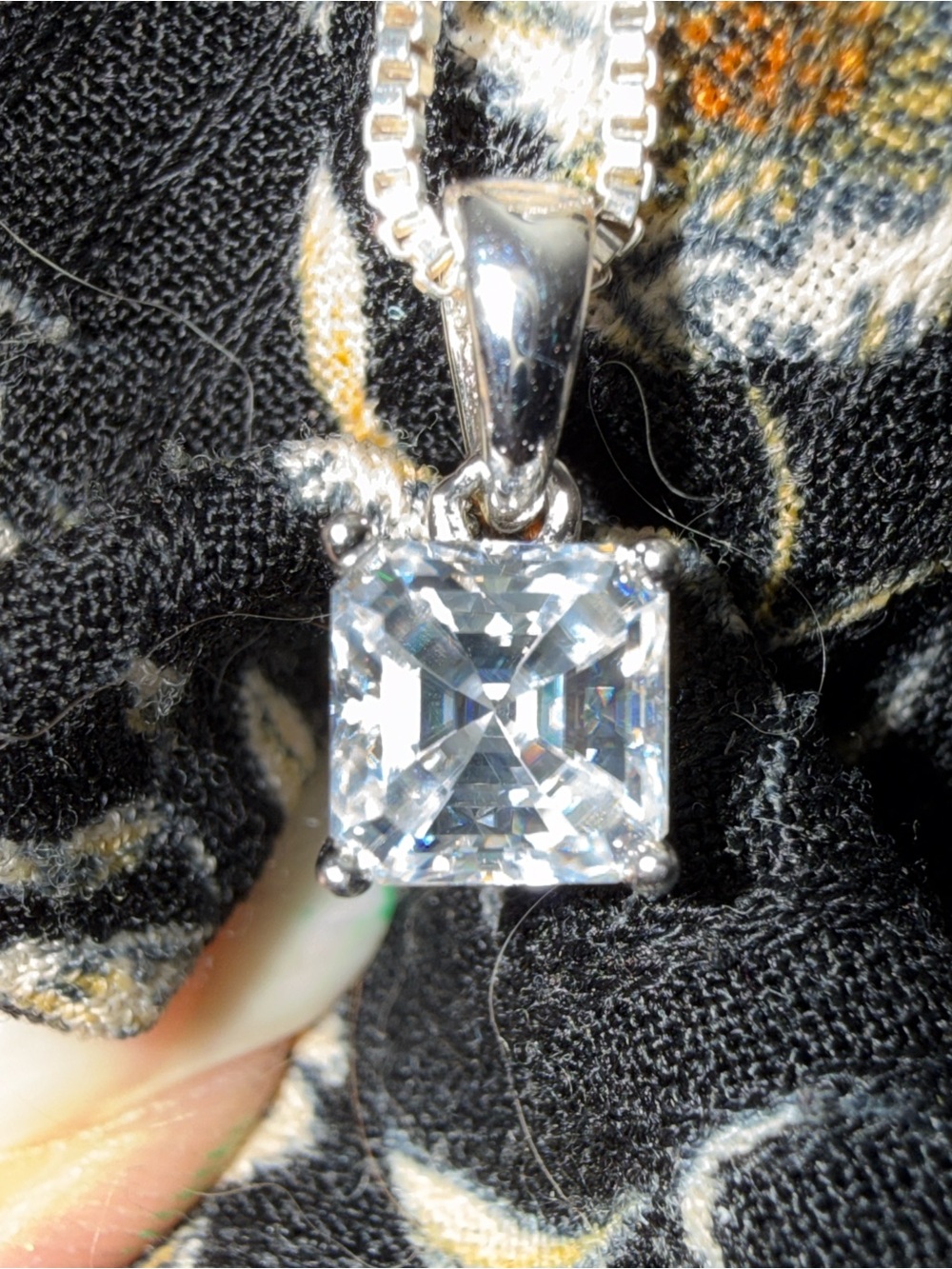 2.5 CT GRA CERTIFIED Moissanite Diamond 925 Sterling Silver pendant & chain